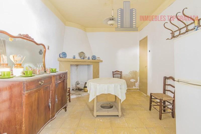 For sale of house in Alhendín