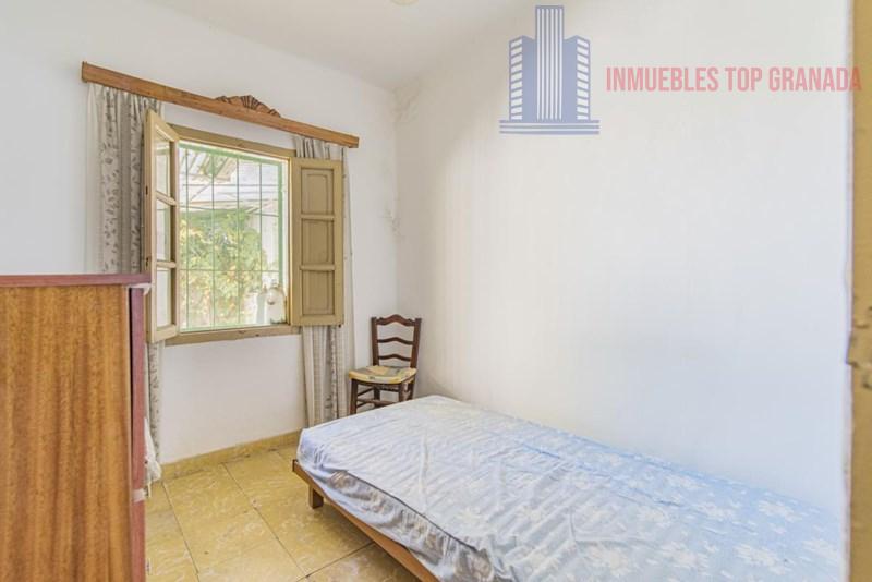 For sale of house in Alhendín