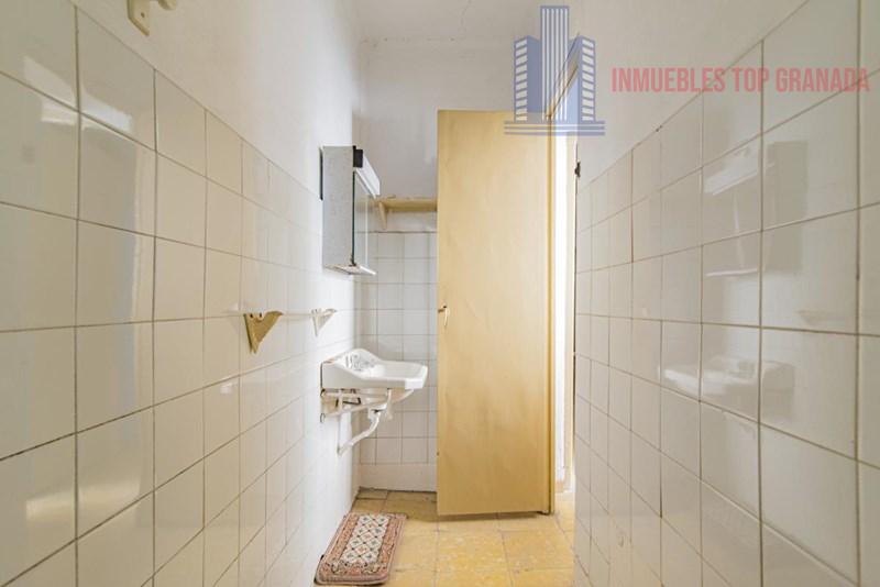 For sale of house in Alhendín