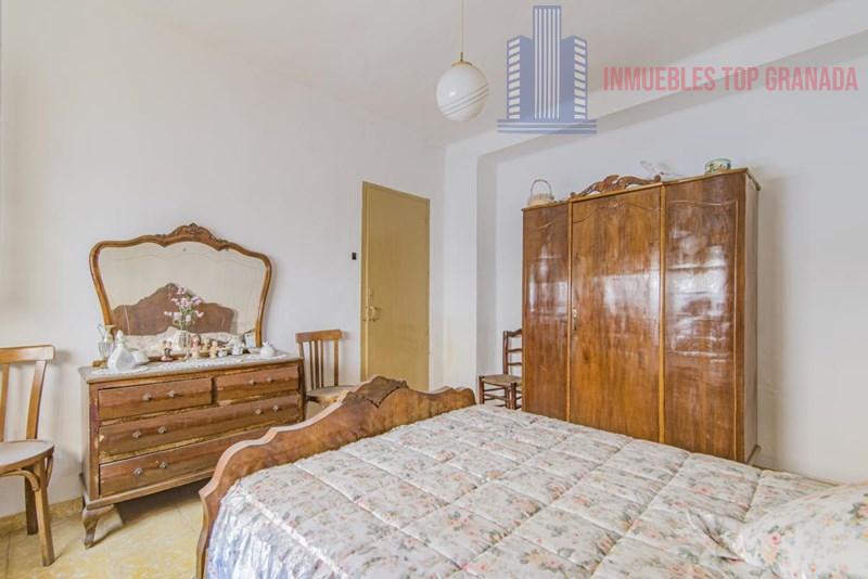 For sale of house in Alhendín