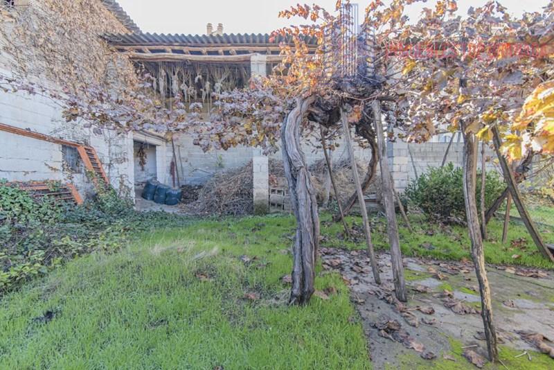 For sale of house in Alhendín