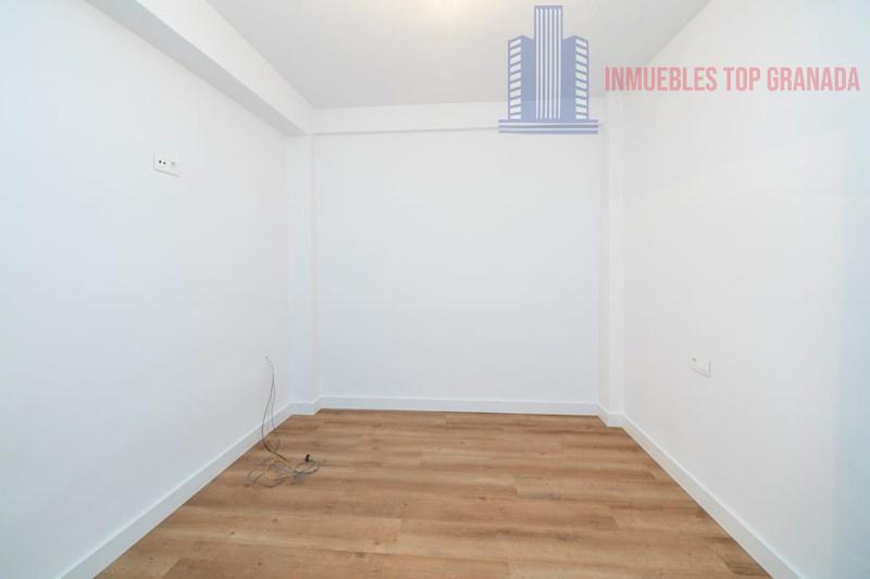 Venta de piso en Granada