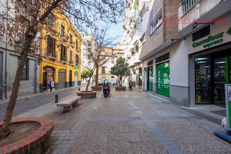 Venta de local comercial en Granada