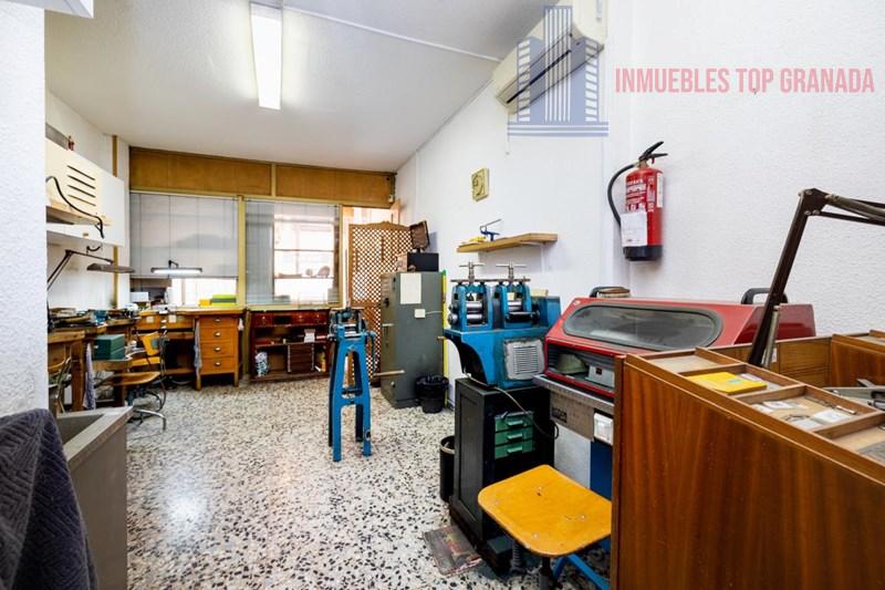 Venta de local comercial en Granada
