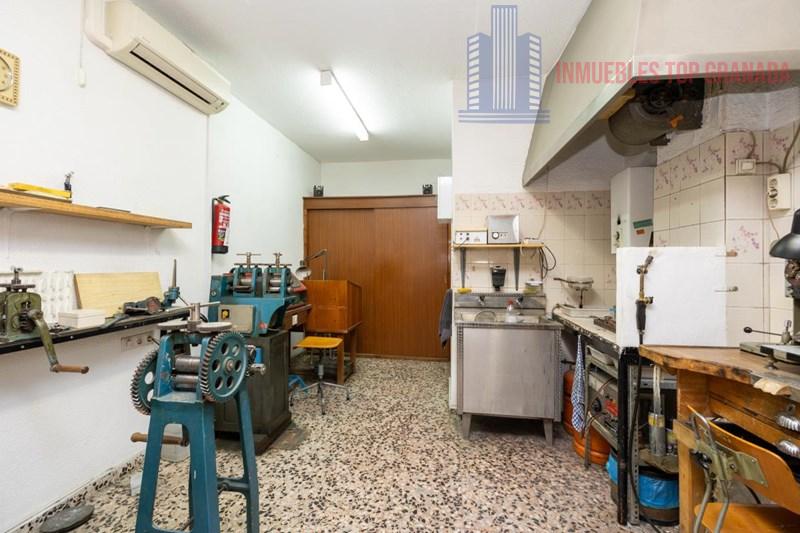 Venta de local comercial en Granada