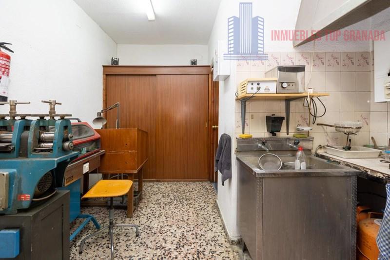 Venta de local comercial en Granada