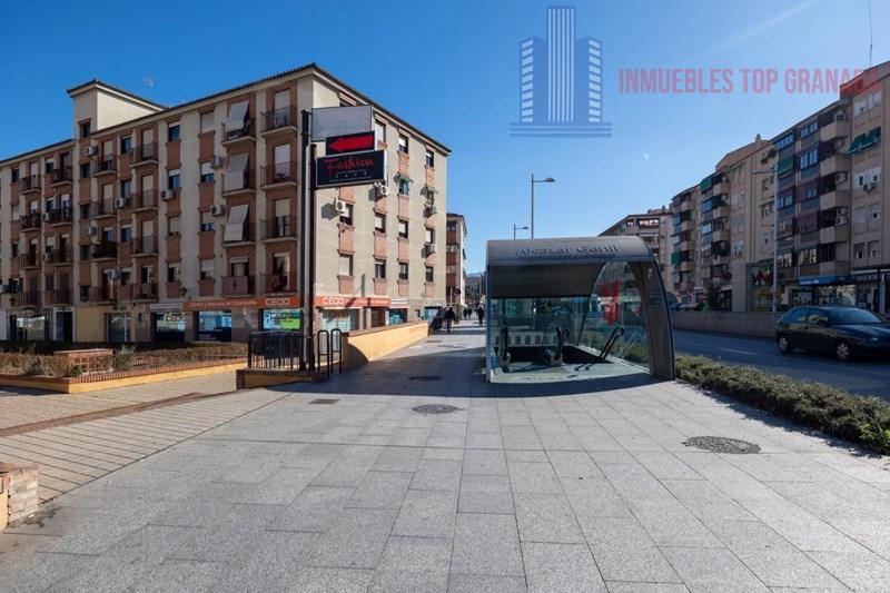 Venta de local comercial en Granada