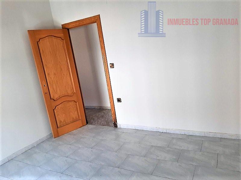 For sale of flat in Armilla