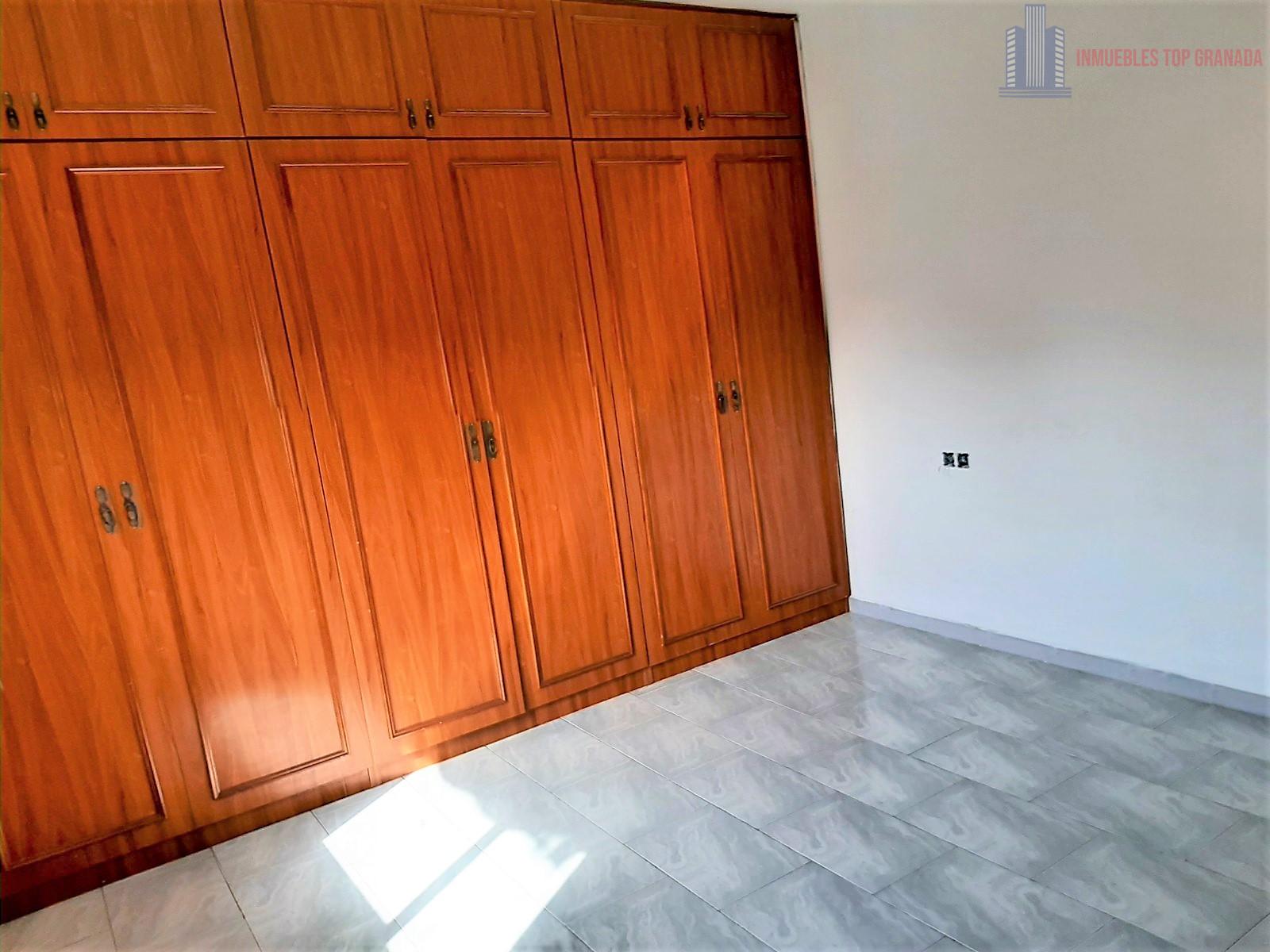 For sale of flat in Armilla