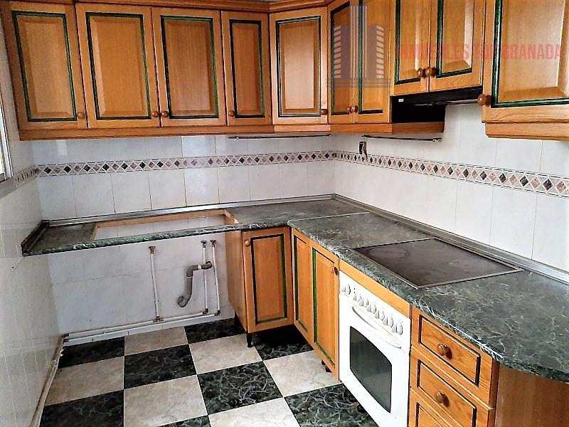 For sale of flat in Armilla