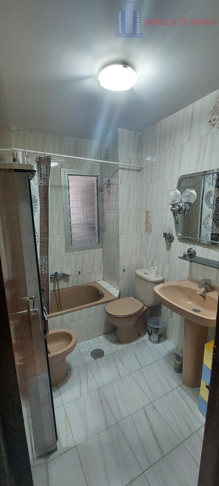 Venta de piso en Granada