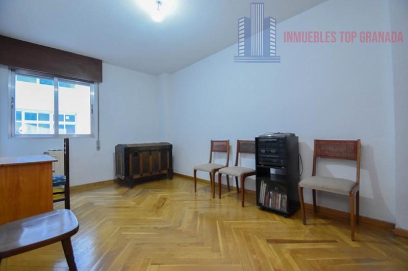 Venta de piso en Granada