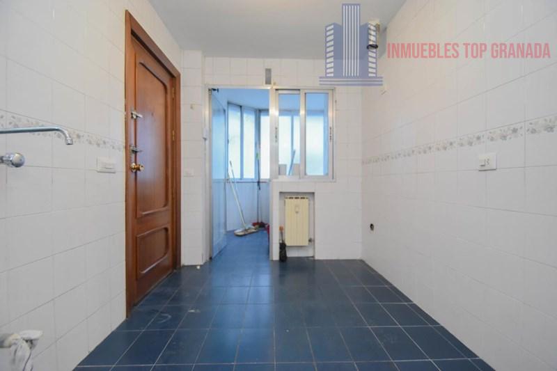 Venta de piso en Granada