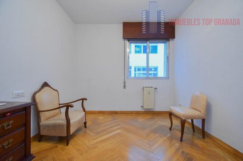 Venta de piso en Granada