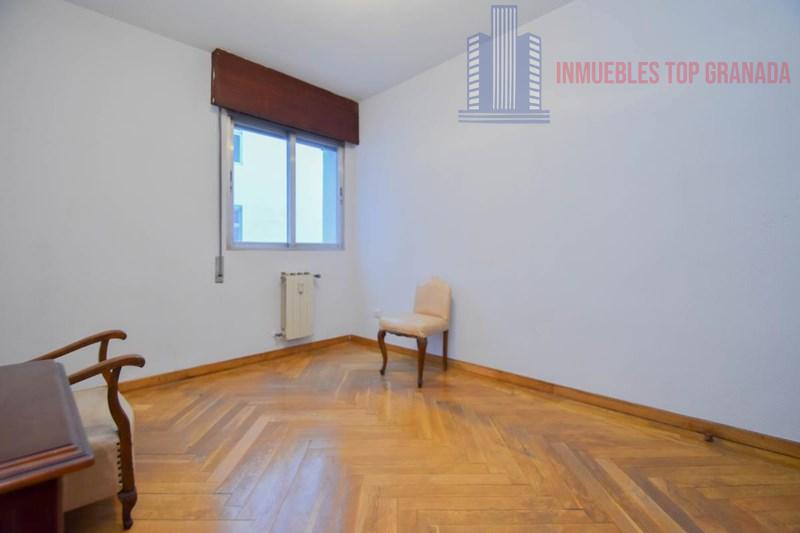Venta de piso en Granada