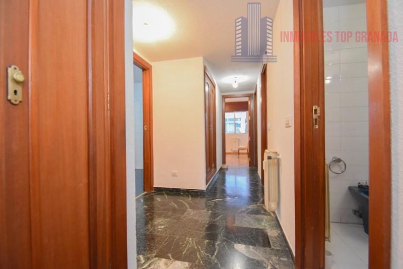 Venta de piso en Granada