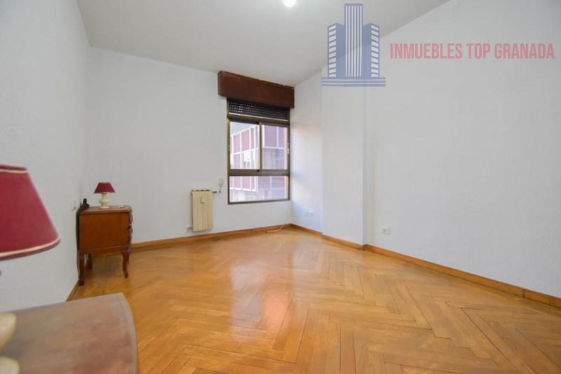 Venta de piso en Granada