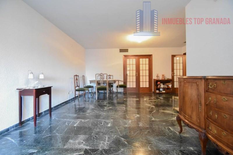 Venta de piso en Granada