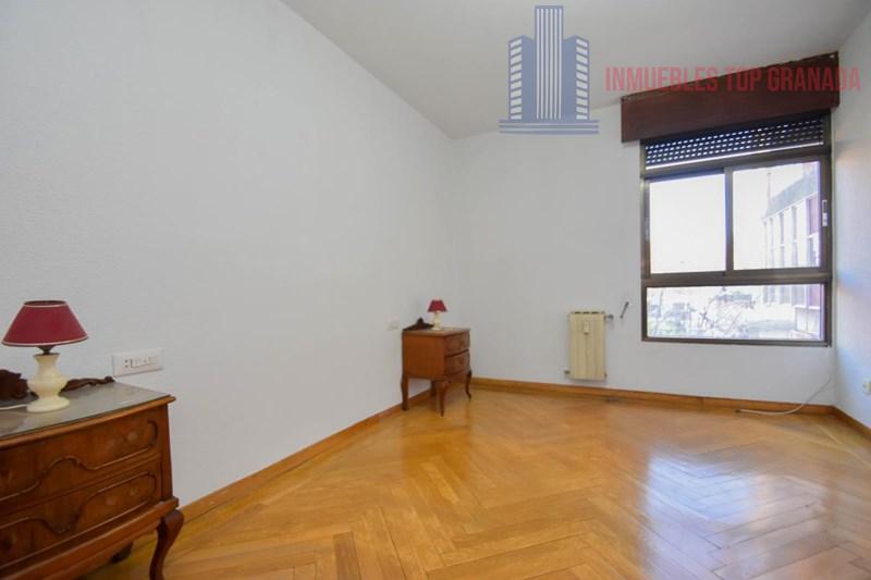Venta de piso en Granada