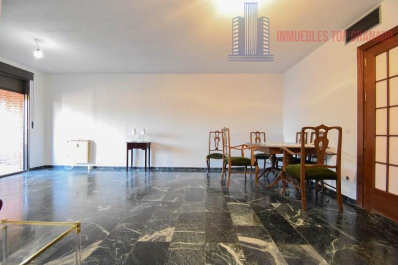 Venta de piso en Granada