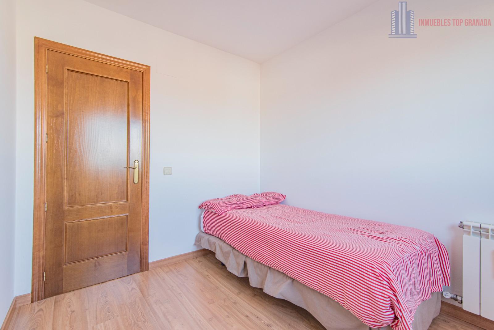For sale of apartment in La Zubia