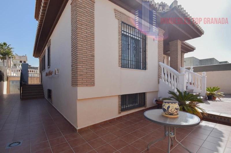 Venta de chalet en Alhendín