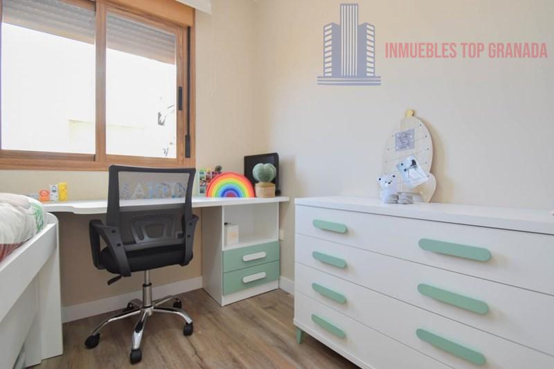For sale of flat in Atarfe