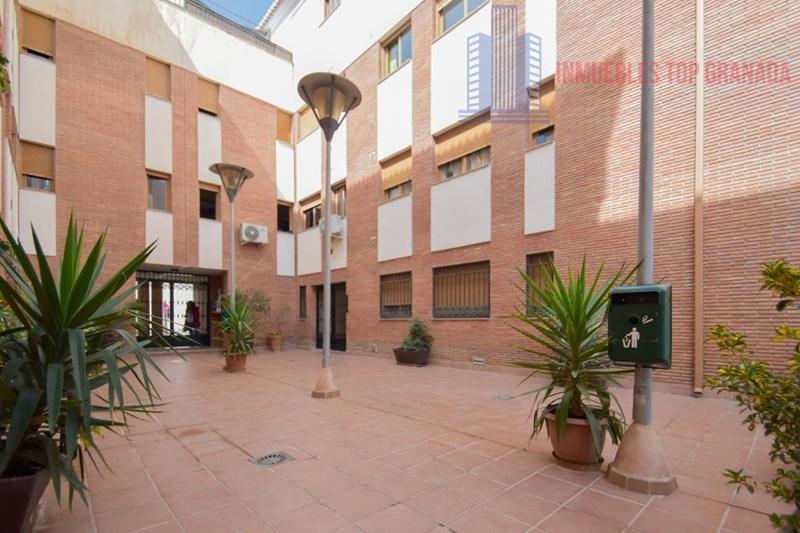 For sale of flat in Atarfe