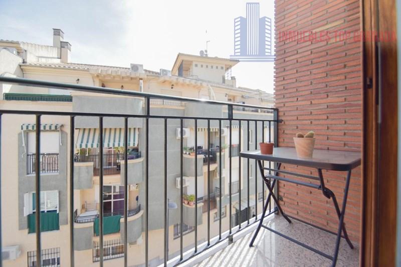 For sale of flat in Atarfe