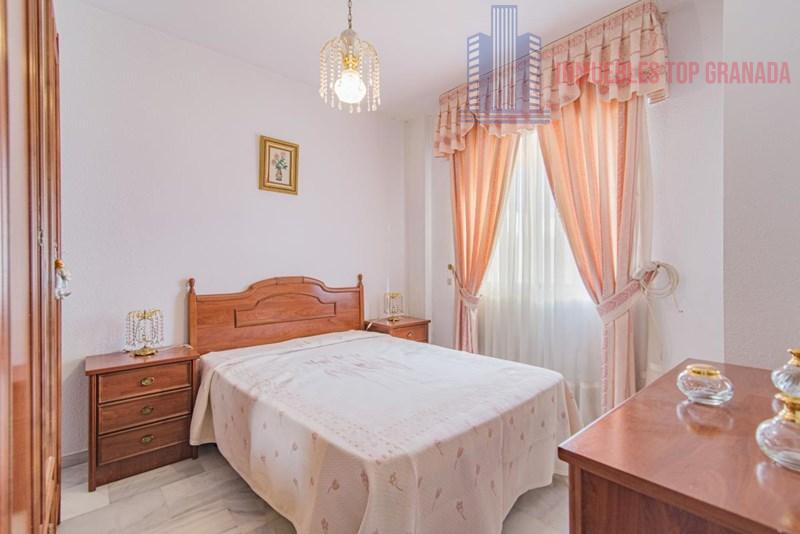For sale of flat in Cúllar Vega