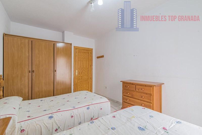 For sale of flat in Cúllar Vega