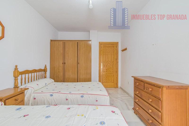 For sale of flat in Cúllar Vega