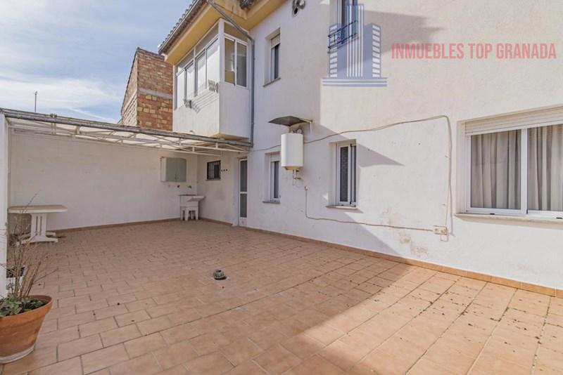 For sale of flat in Cúllar Vega