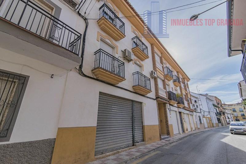 For sale of flat in Cúllar Vega