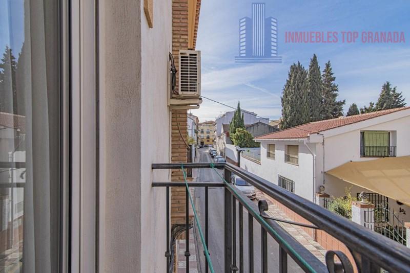 For sale of flat in Cúllar Vega