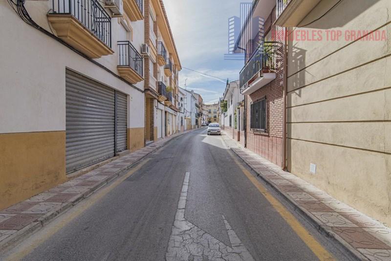 For sale of flat in Cúllar Vega