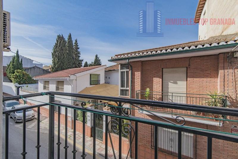 For sale of flat in Cúllar Vega