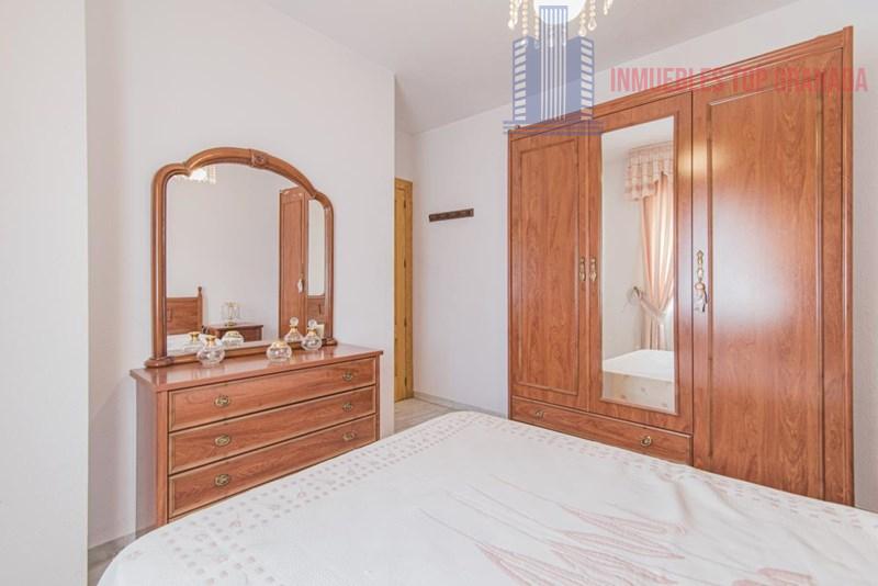 For sale of flat in Cúllar Vega