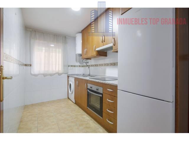 For sale of flat in Híjar