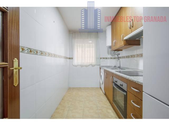 For sale of flat in Híjar