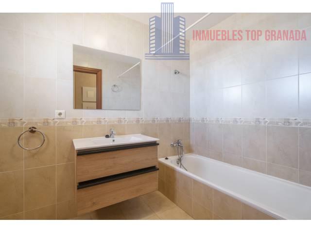 For sale of flat in Híjar