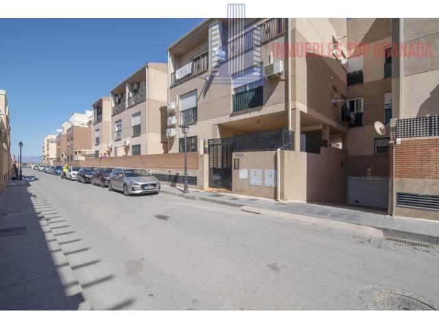 For sale of flat in Híjar