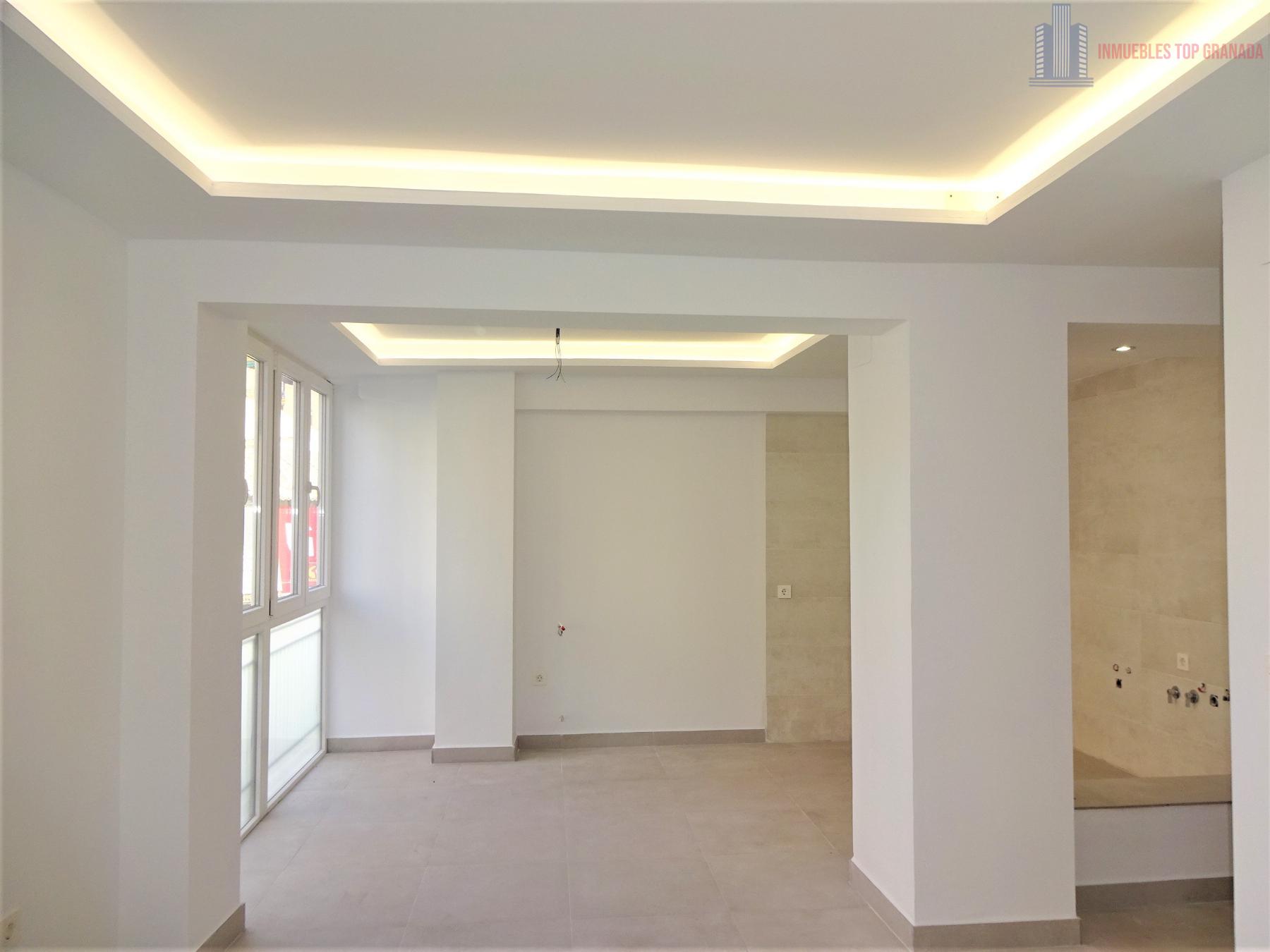 For sale of flat in Granada