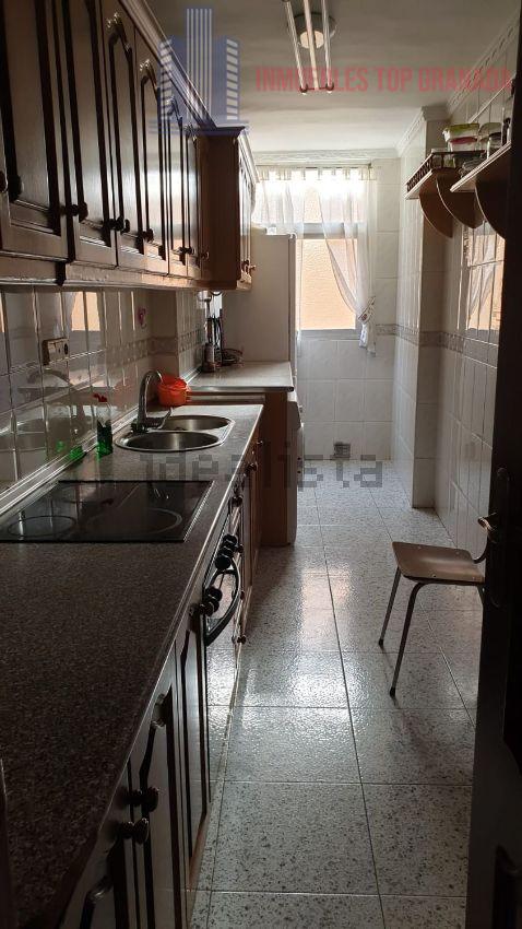 For rent of flat in Granada