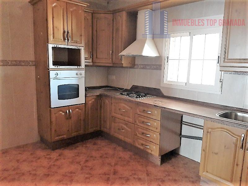 For sale of house in Moraleda de Zafayona