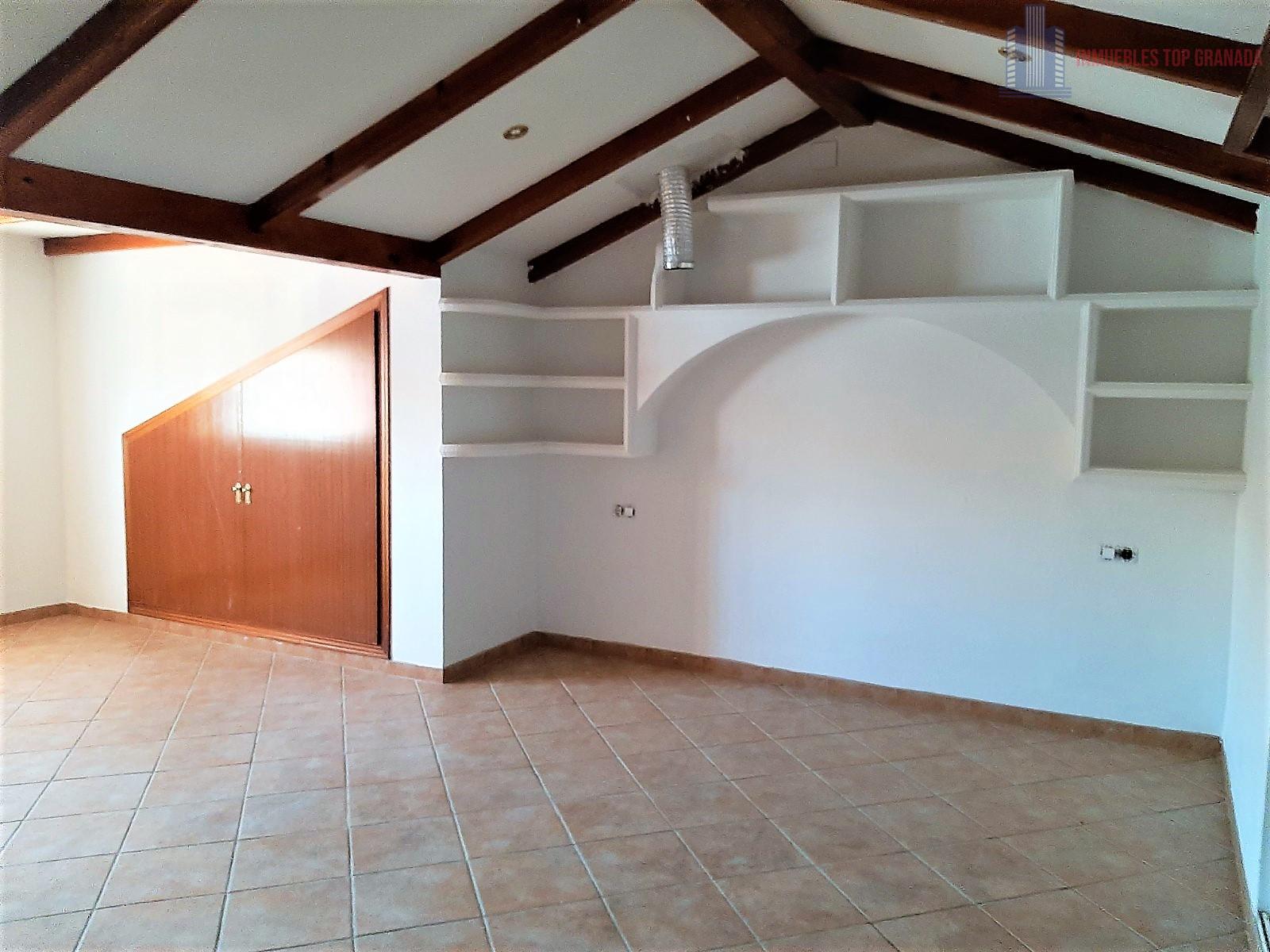 For sale of house in Moraleda de Zafayona