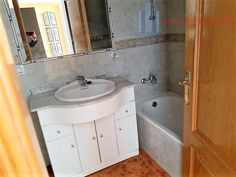 For sale of house in Moraleda de Zafayona