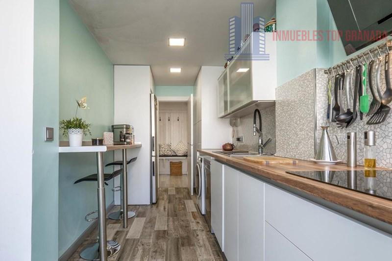 For sale of flat in Granada