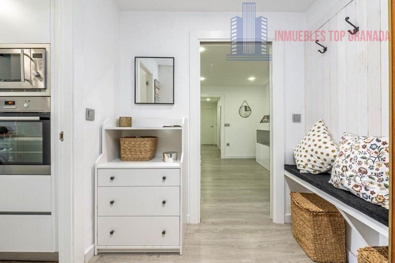 For sale of flat in Granada