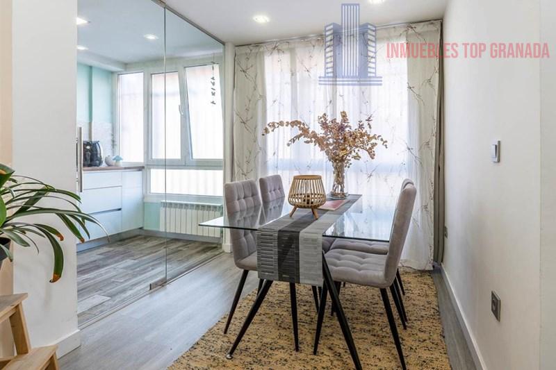 For sale of flat in Granada
